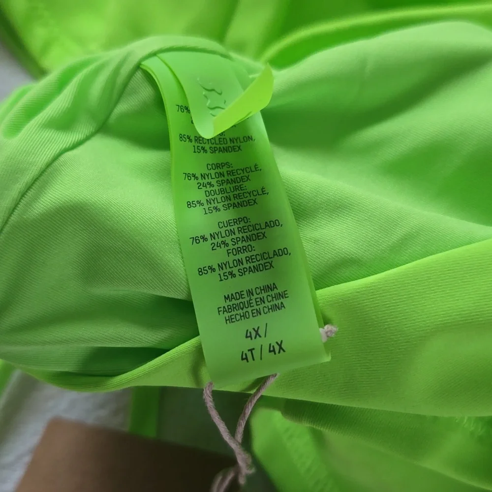 SKIMS Recycled Swim Ruched T-Shirt Size:4X Neon Green